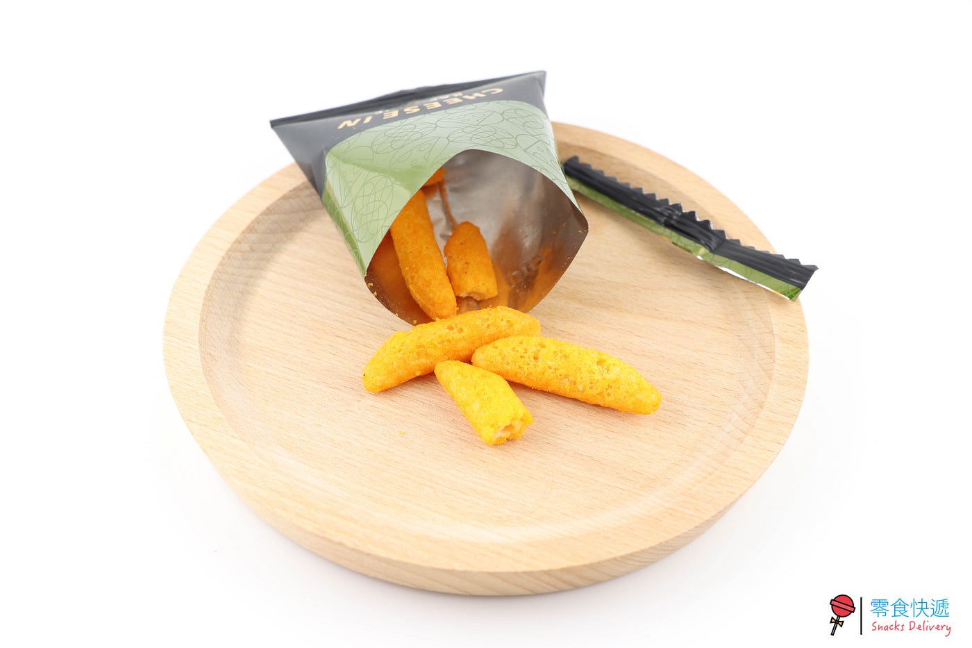 Cheese IN 柿之種米果 🧀 濃郁的起士搭配松露，不能錯過的 KAKITANE KITCHEN 零食！